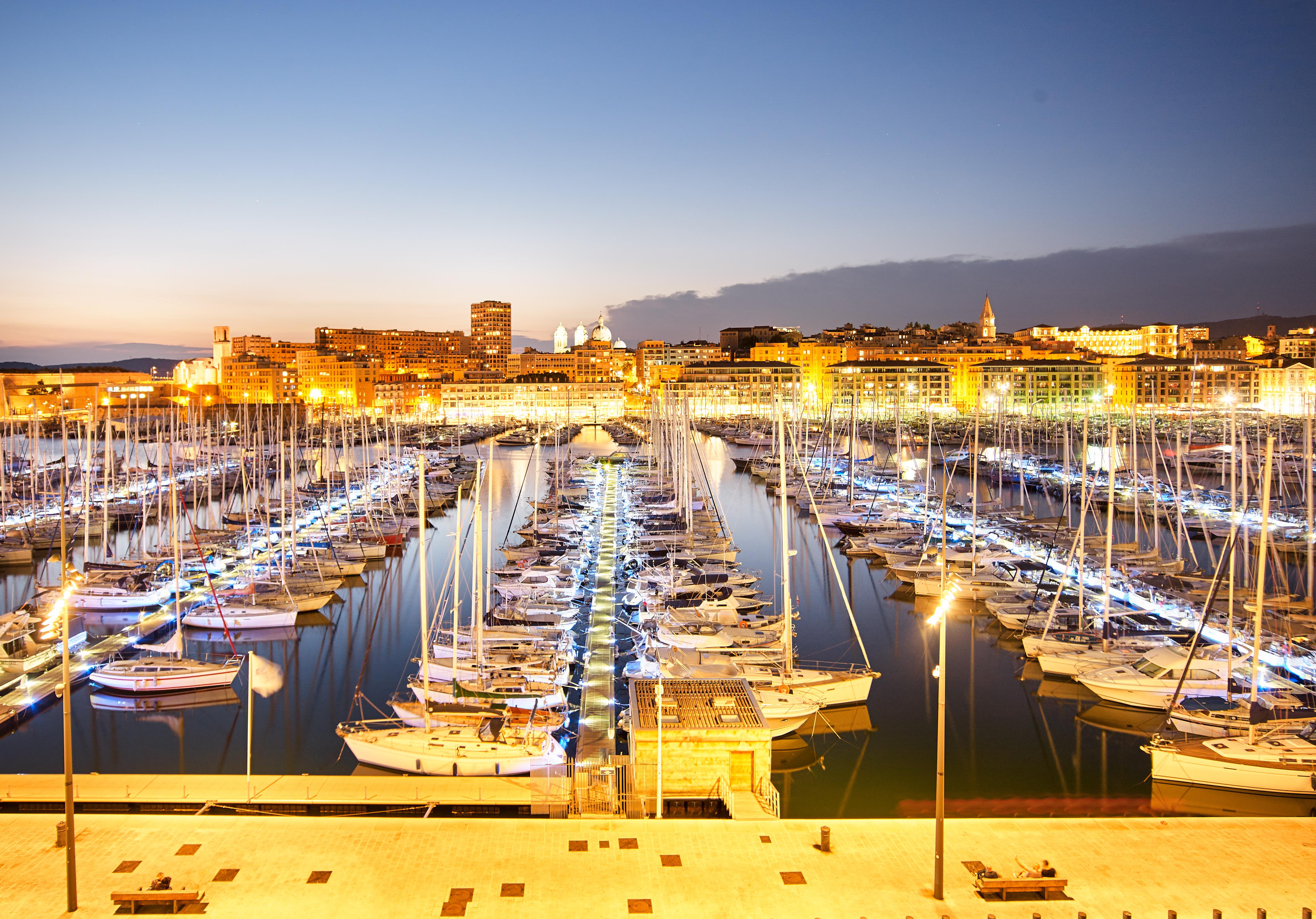 Radisson Blu Hotel Marseille Vieux Port מראה חיצוני תמונה